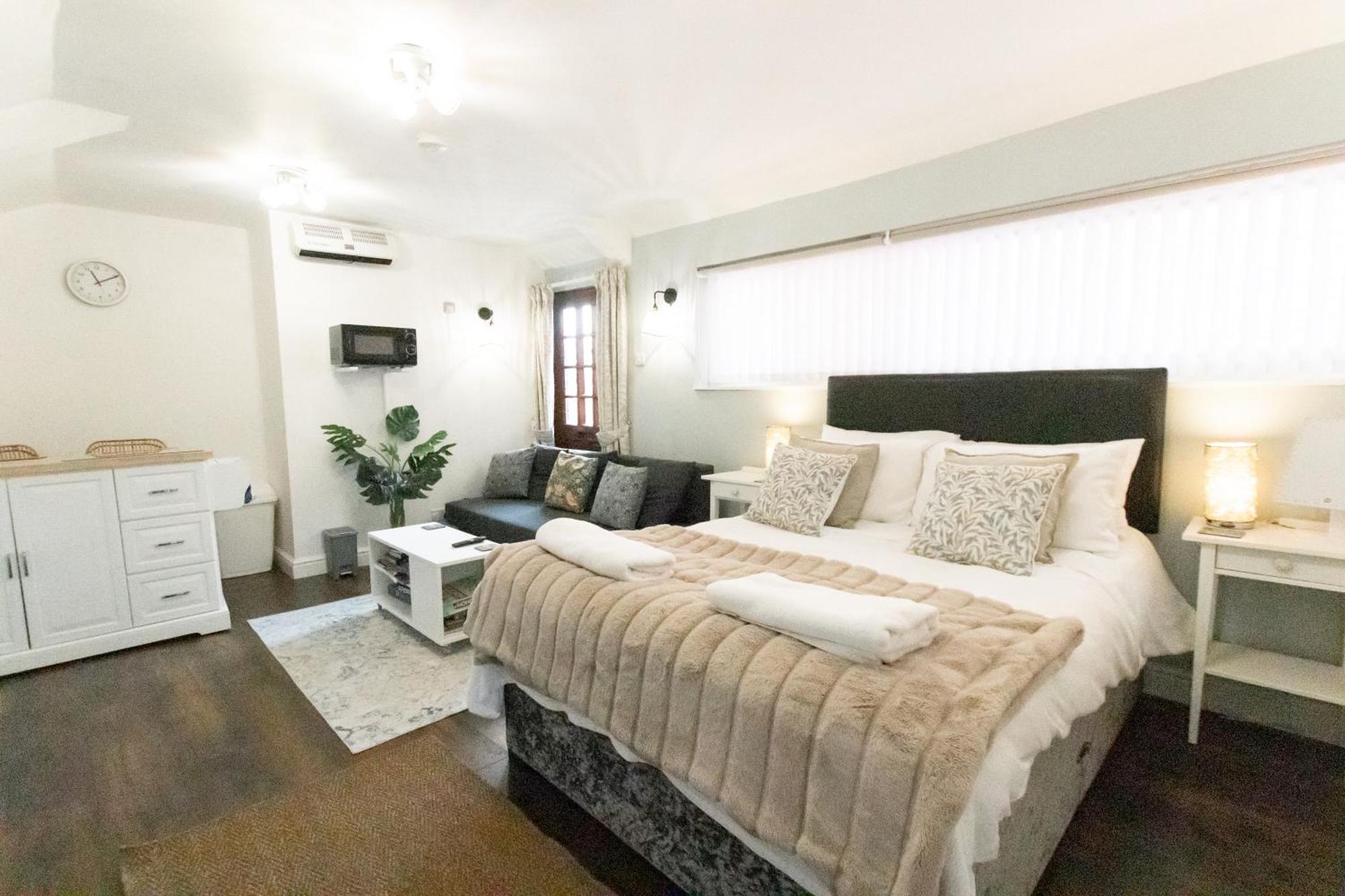 Отель Poole Park House Экстерьер фото