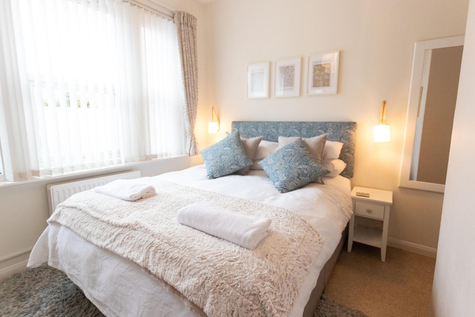 Отель Poole Park House Экстерьер фото